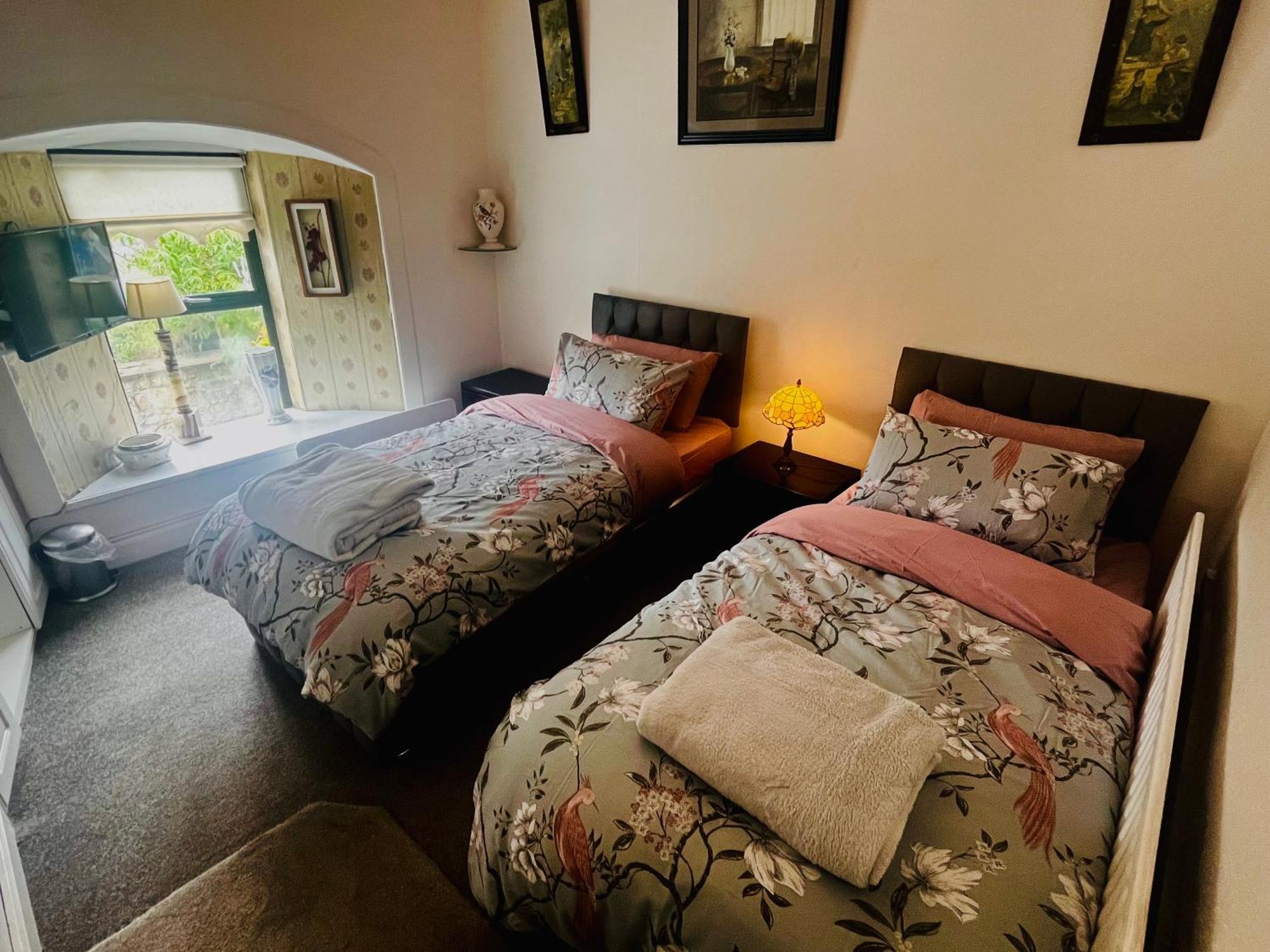 Kingfisher Lodge & Pub Castleconnell Номер фото